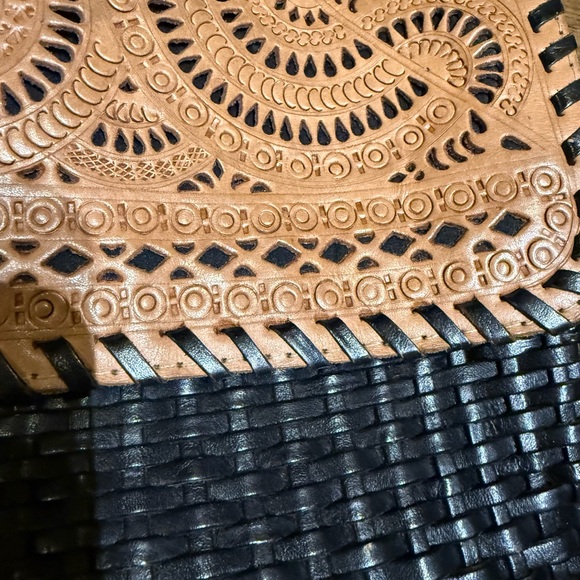 Vintage Hand Tooled Leather Tan and Black Woven Handbag - Picture 3 of 7
